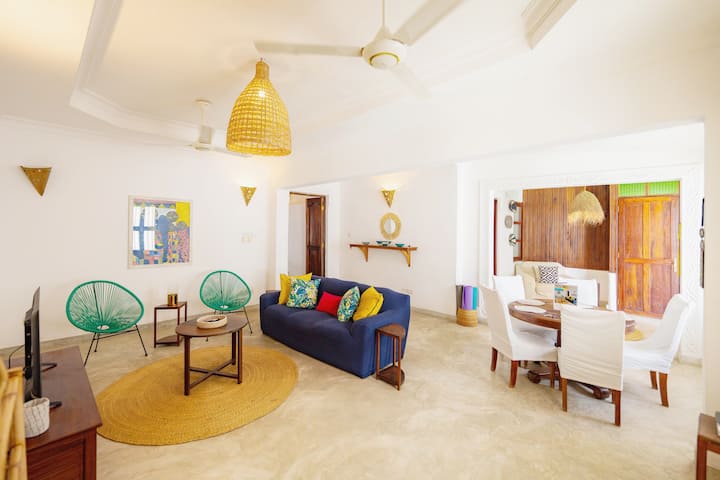 Unique Stone Town Retreat With Large Balcony & Ac - Tanzanie