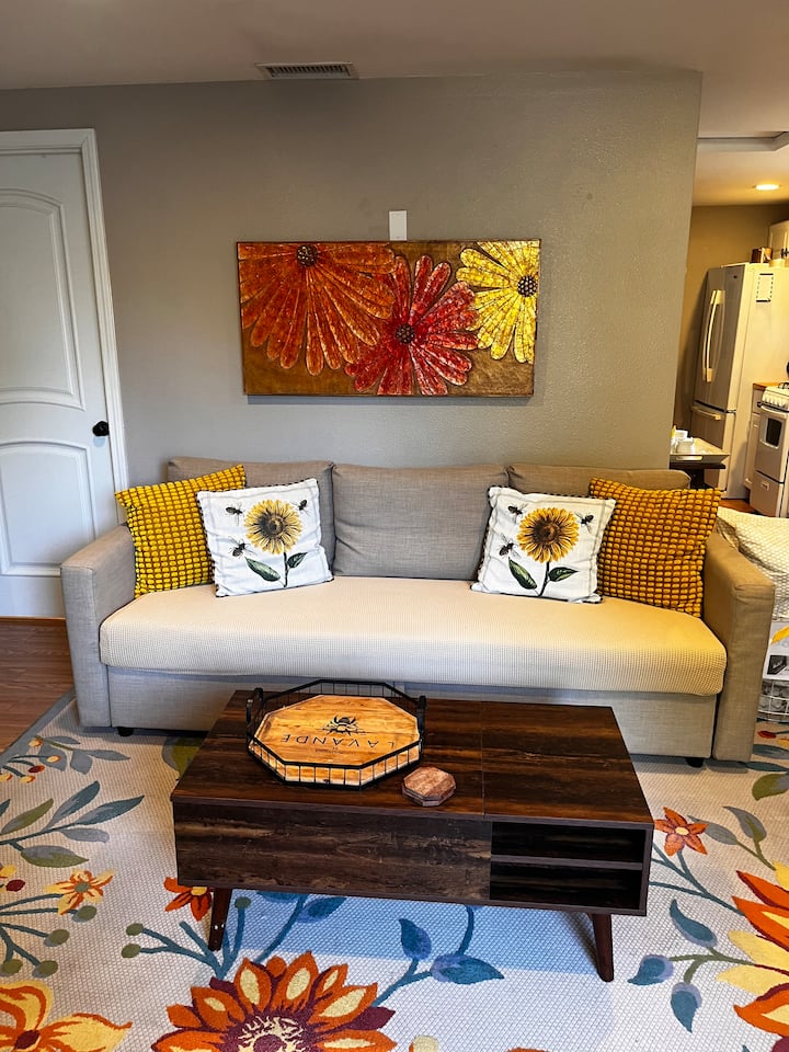 Cozy Bee Cottage In Santa Ynez - Santa Ynez, CA