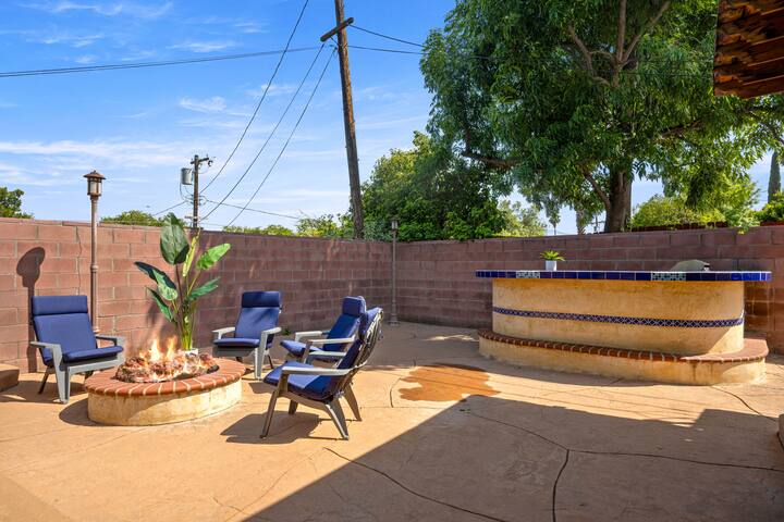 131 South of Blvd Upscale Area, Nice Home Pool-Spa gallery image 2