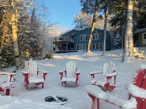 Private Lakefront Cottage on Deer Lake