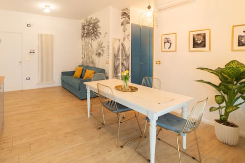 Brand new two-room apartment 40 meters from the sea