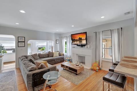 Popular Airbnb listing: The Coral Gables Experience | Family Home Near UM in Coral Gables