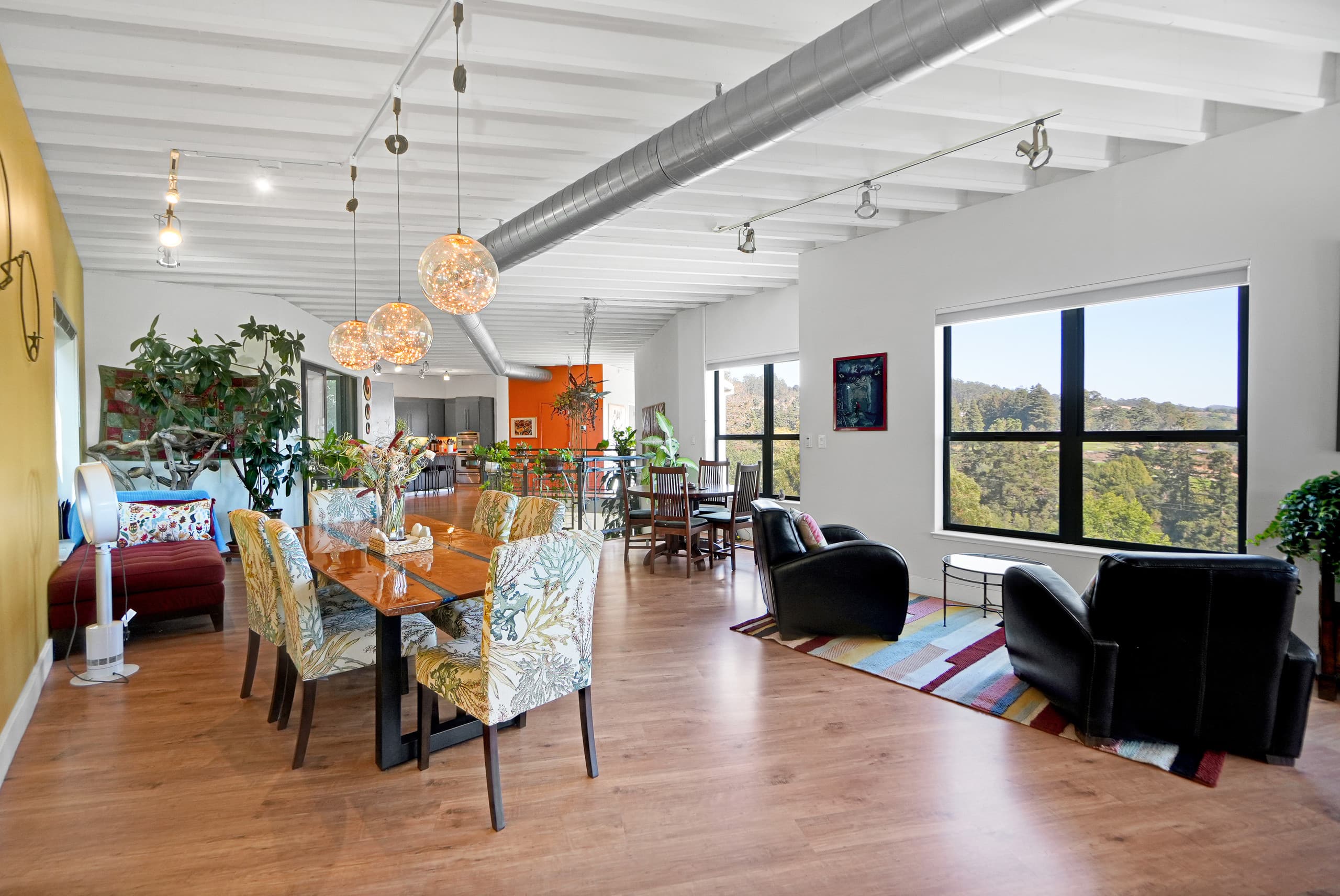 Enlightenment House Hillside Retreat with Views - Photo 21