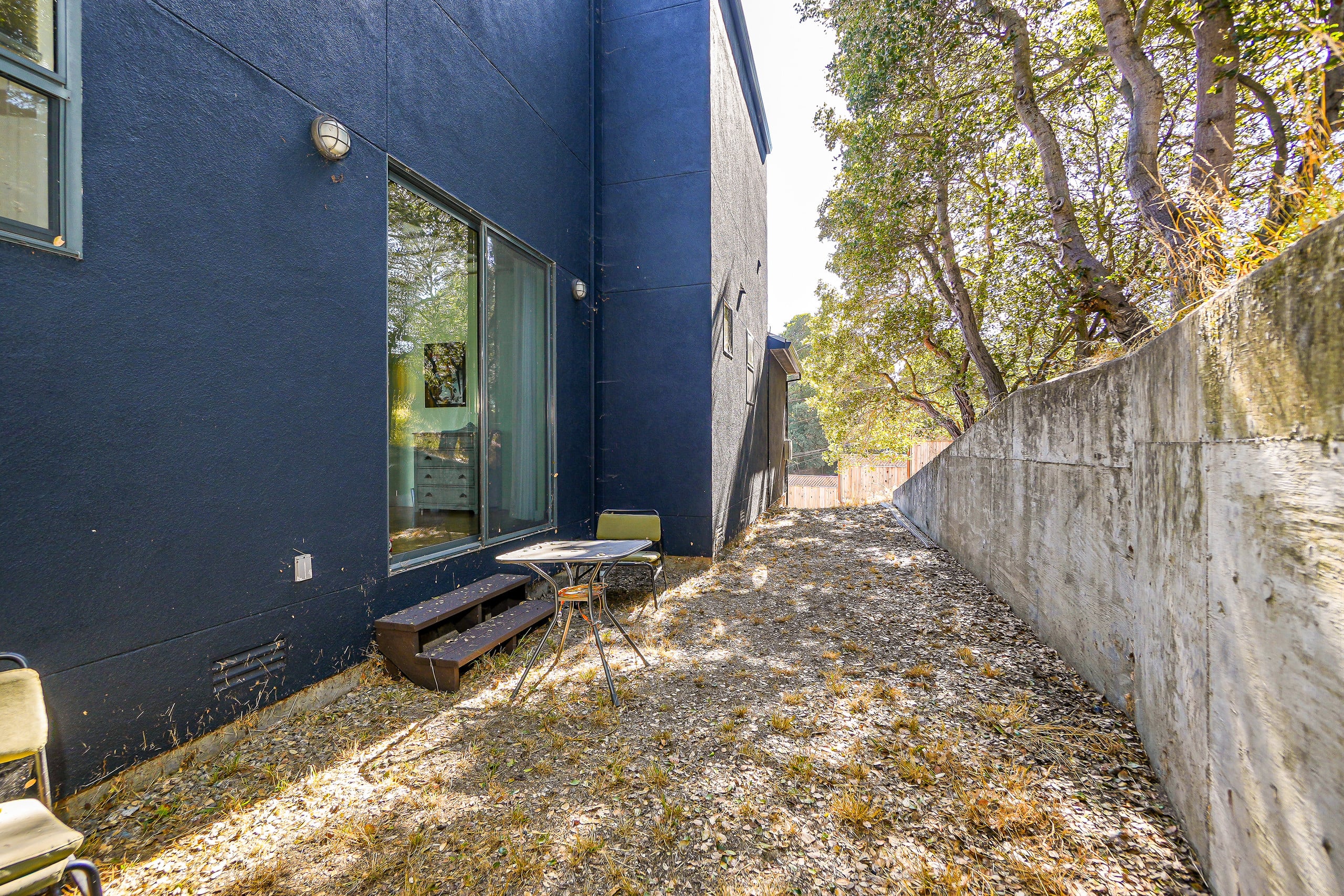 Enlightenment House Hillside Retreat with Views - Photo 83
