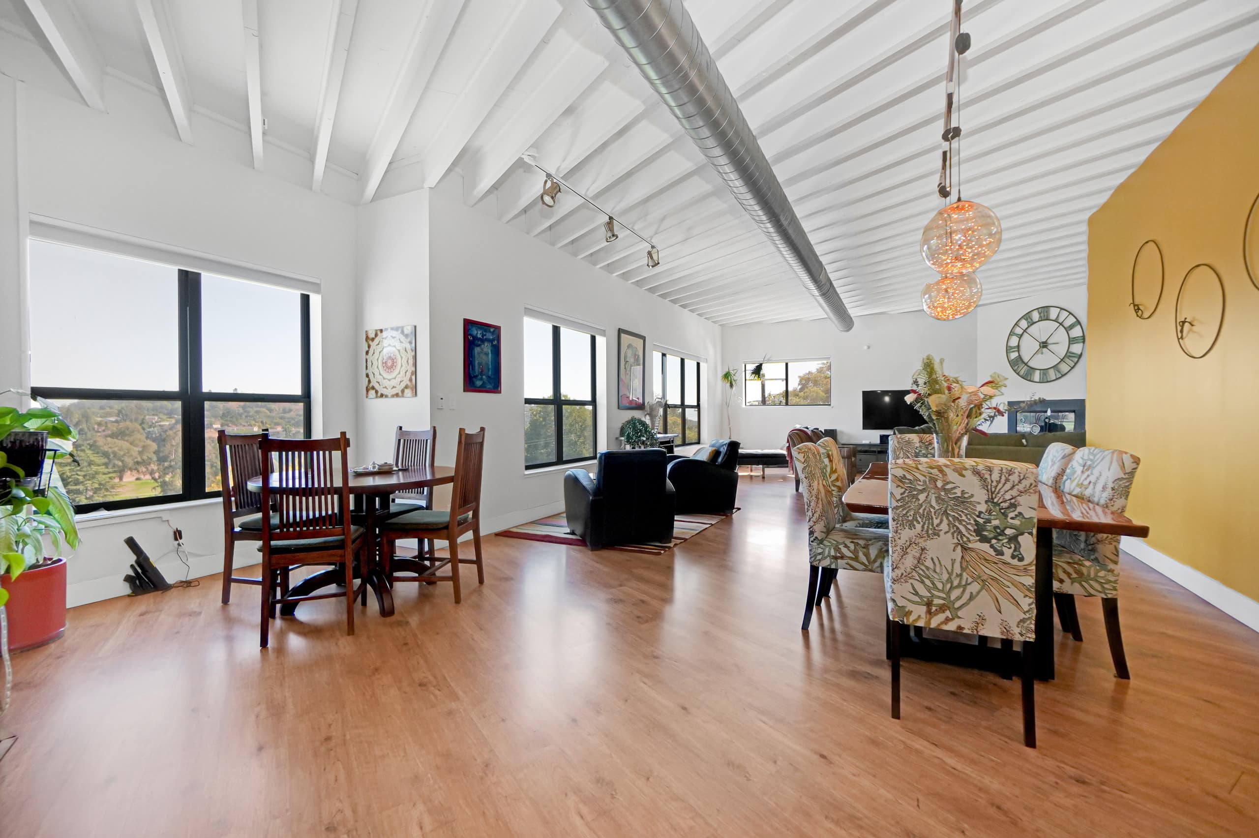 Enlightenment House Hillside Retreat with Views - Photo 22