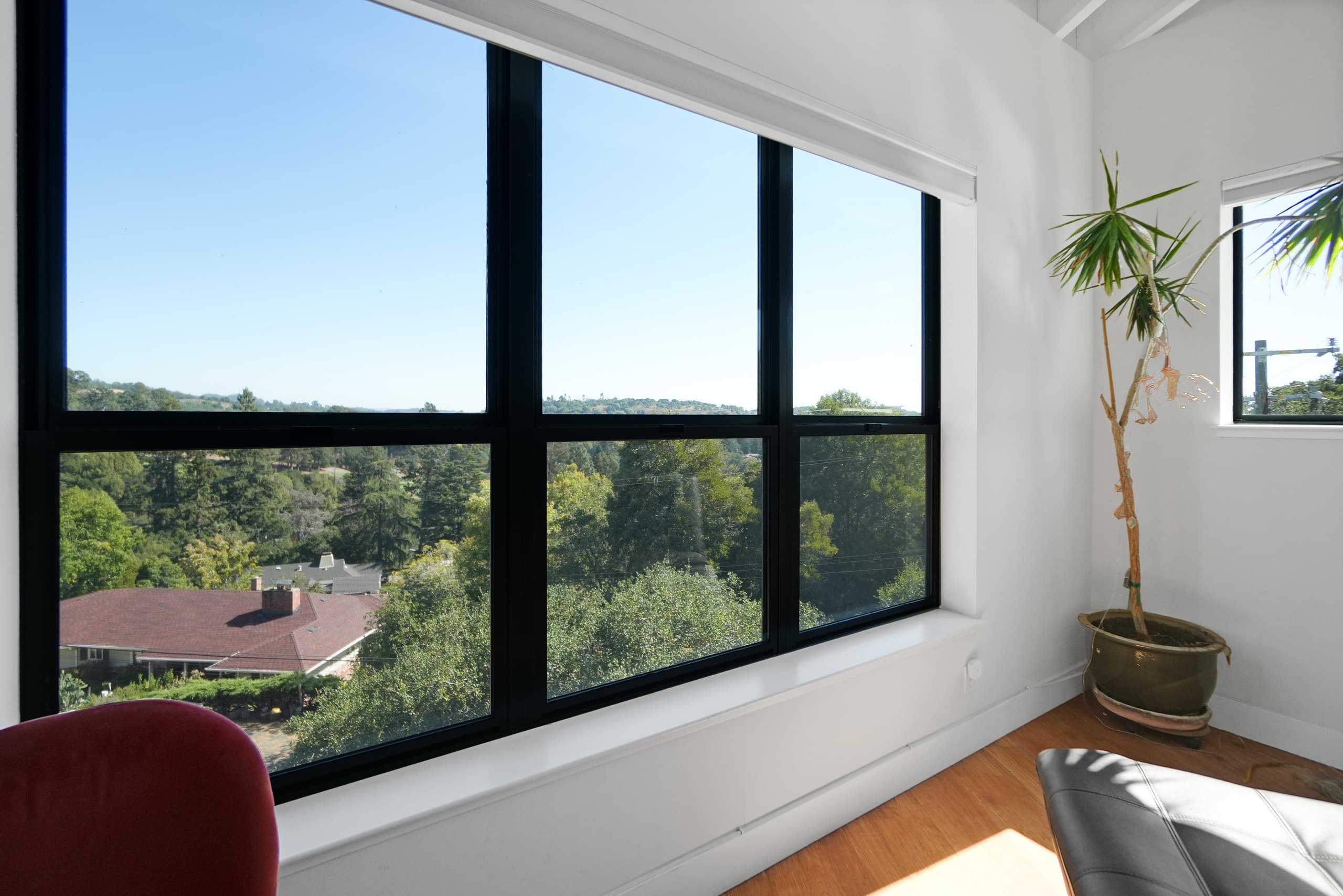 Enlightenment House Hillside Retreat with Views - Photo 12
