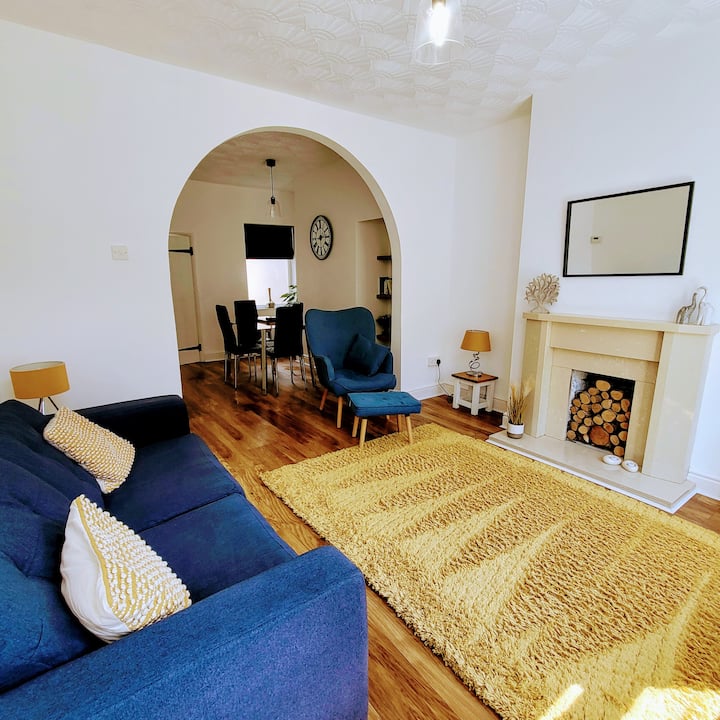 Entire 2 Bedroom House 10 Mins From Alton Towers. - Staffordshire