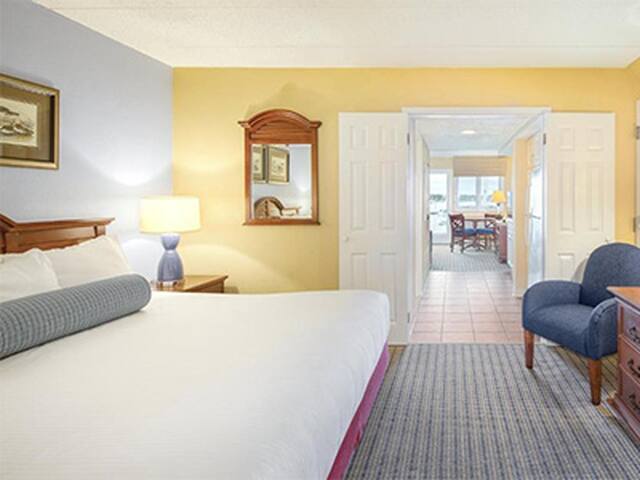 Newport Oceanfront Resorts gallery image 5