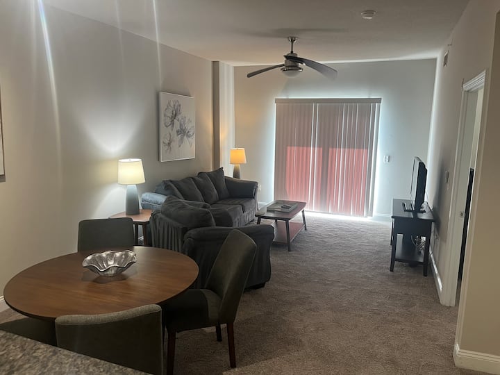 Walkable Heart Of Southpark 1br/1ba Apt Home - Charlotte, NC