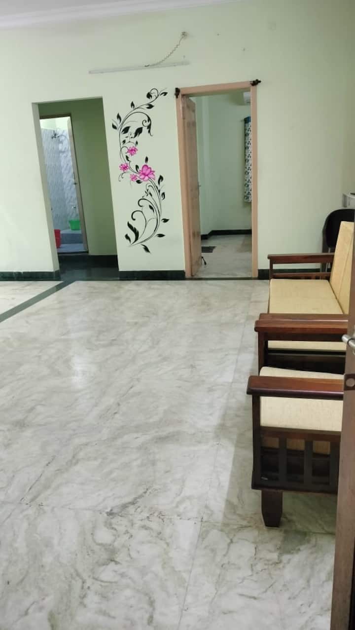 Spacious 2bhk. Airport 8kms. - Chennai