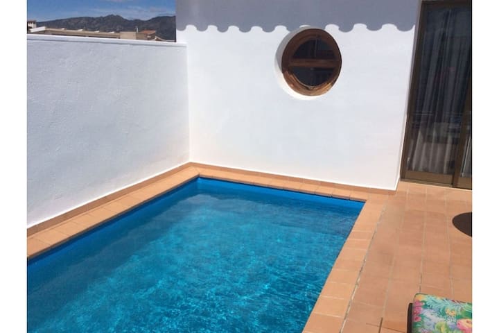 Appartement Avec Piscine Privée Sur La Terrasse. - Empuriabrava