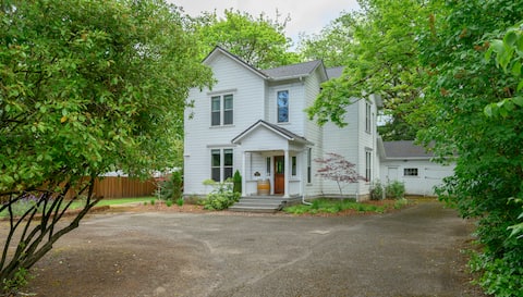 Historic Haven | Wine Tasting