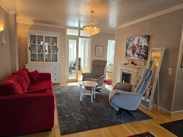 Kajaanin Ydinkeskustassa 4h+k+s+parveke 100 M2 - Kajaani