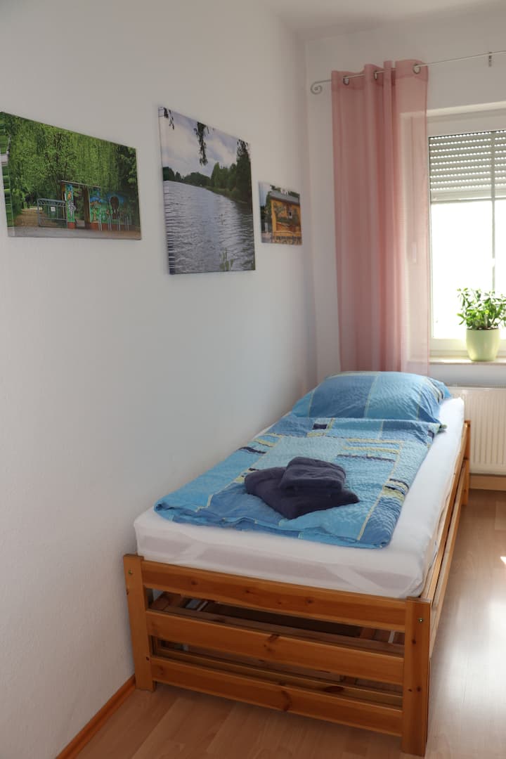 Dhomë gjumi 2