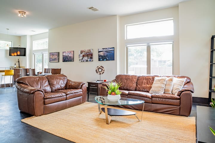 Charming Modern Home - Close To Everything Dt, Ut! - Austin, TX