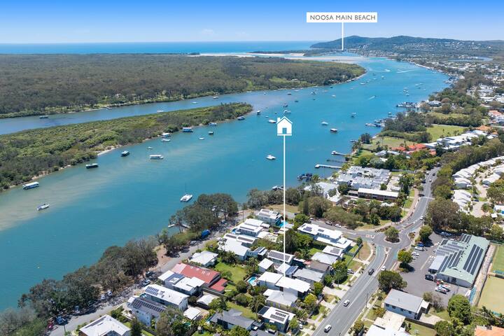 Noosa River- Five Bedroom Villa!
