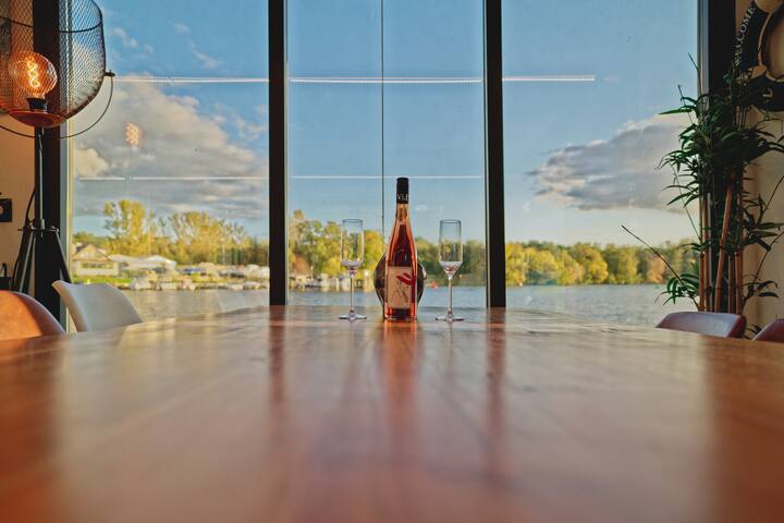 160qm2 Luxus Hausboot Mabelle Joyeuse+Sauna+Kamin gallery image 3