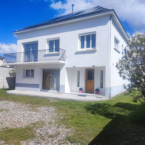 Family Oasis with Pool 5 Minutes from the Beaches