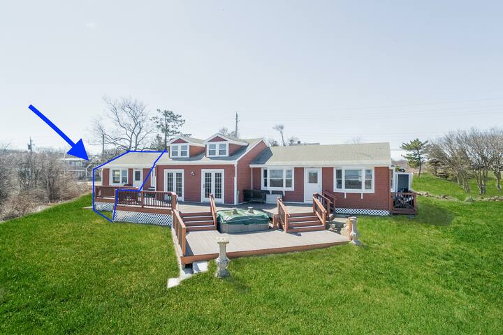 Organic Farmstead. Stunning Views. Near it all. gallery image 2