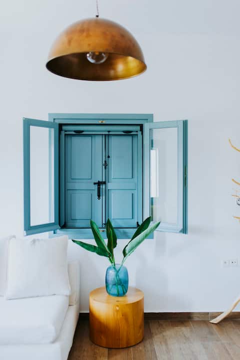 Elia House - Where Tradition Meets Modernity