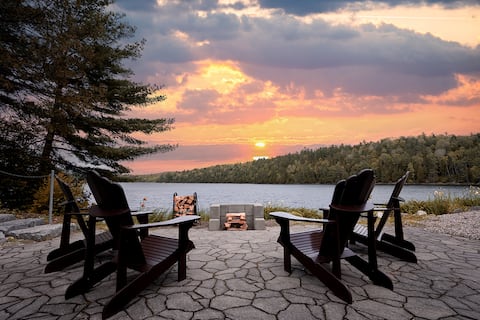 Four Season Lakefront Home with Stunning Views