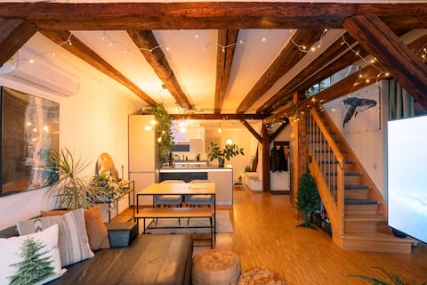 Nora's duplex with rooftop terrace in the old town