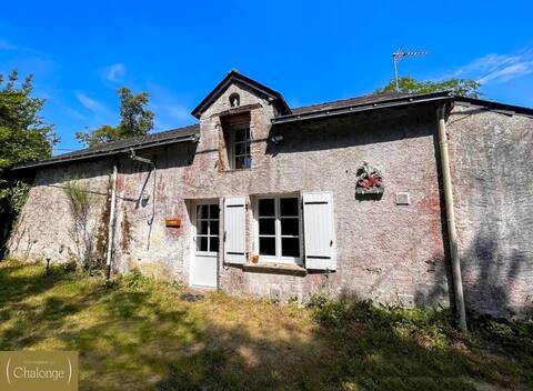 Countryside detached cottage