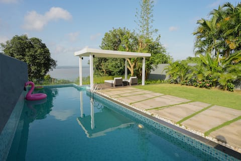 Drakensberg Blue Sea Villa