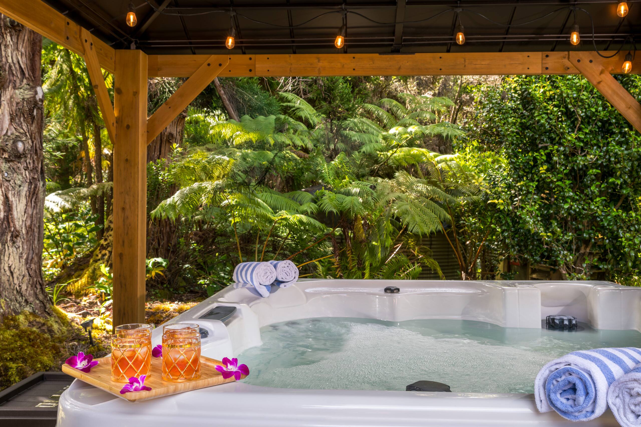 Romantic Cute Cottage, 1 mile to National Park - Image 5