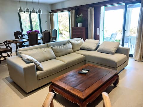 Top Airbnb: Can Pujades, spectacular frontline Cala d'Or. in Santanyí