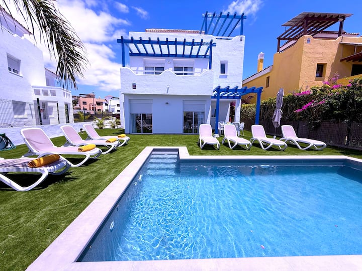 Villa 4 · Red Princess, Amarilla Golf — villa exterior