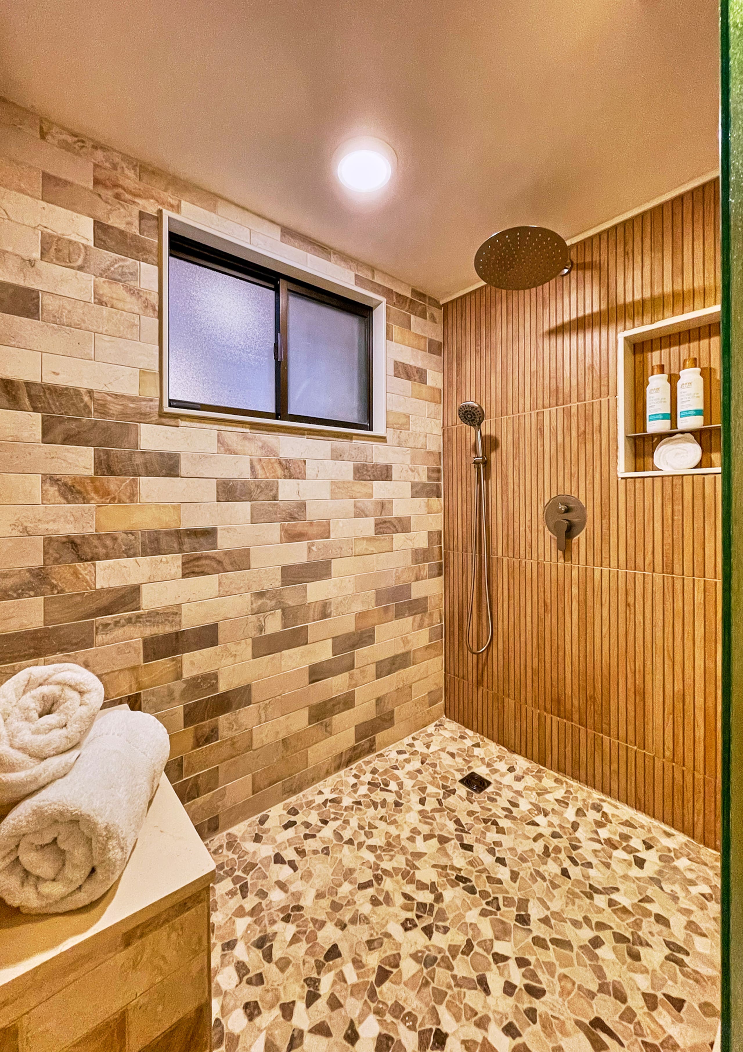 Condo in Kihei · ★5.0 · 2 bedrooms · 3 beds · 2 baths - Image 27