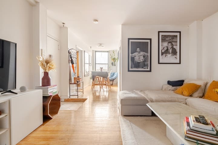 Bright Artsy Apartment perfectly located in NYC!