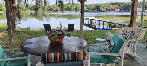 Lakefront Cottage, dock,boating, Fishing, kayaking