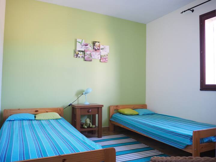 غرفة النوم 2