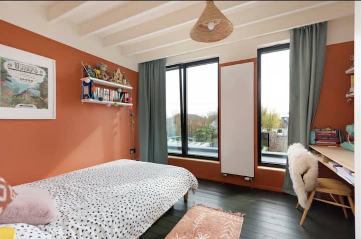 غرفة النوم 2