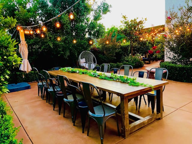 Stylish Vacay Home Next to La Jolla UTC Restaurant