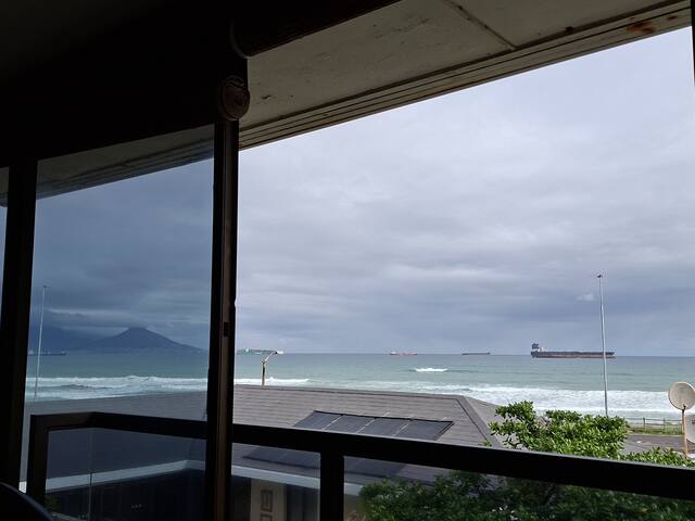 Walk to beach gallery image 2