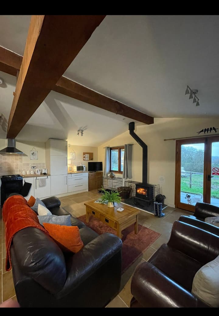 'Off-grid' Solar Powered 'Ash Lodge' - Derbyshire