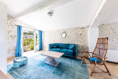 Château Céladon | Pool | Bocce & BBQ