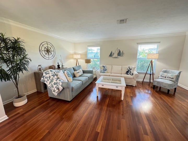 Lake House W/ Heated Pool In Jensen Beach! - Jensen Beach, FL
