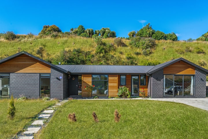 Luxury & Modern Living-10 Mins Drive From Airport - Queenstown, New Zealand