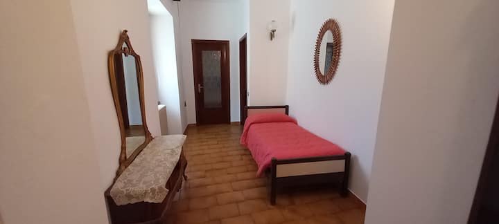 მისაღები ოთახი 2