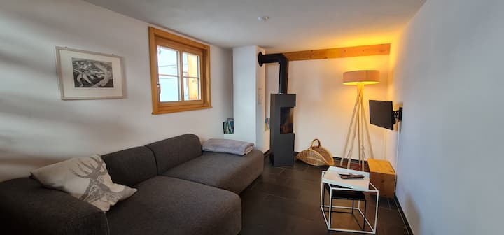 Appartement De 4.5 Pièces Avec Vue Panoramique - Ardez