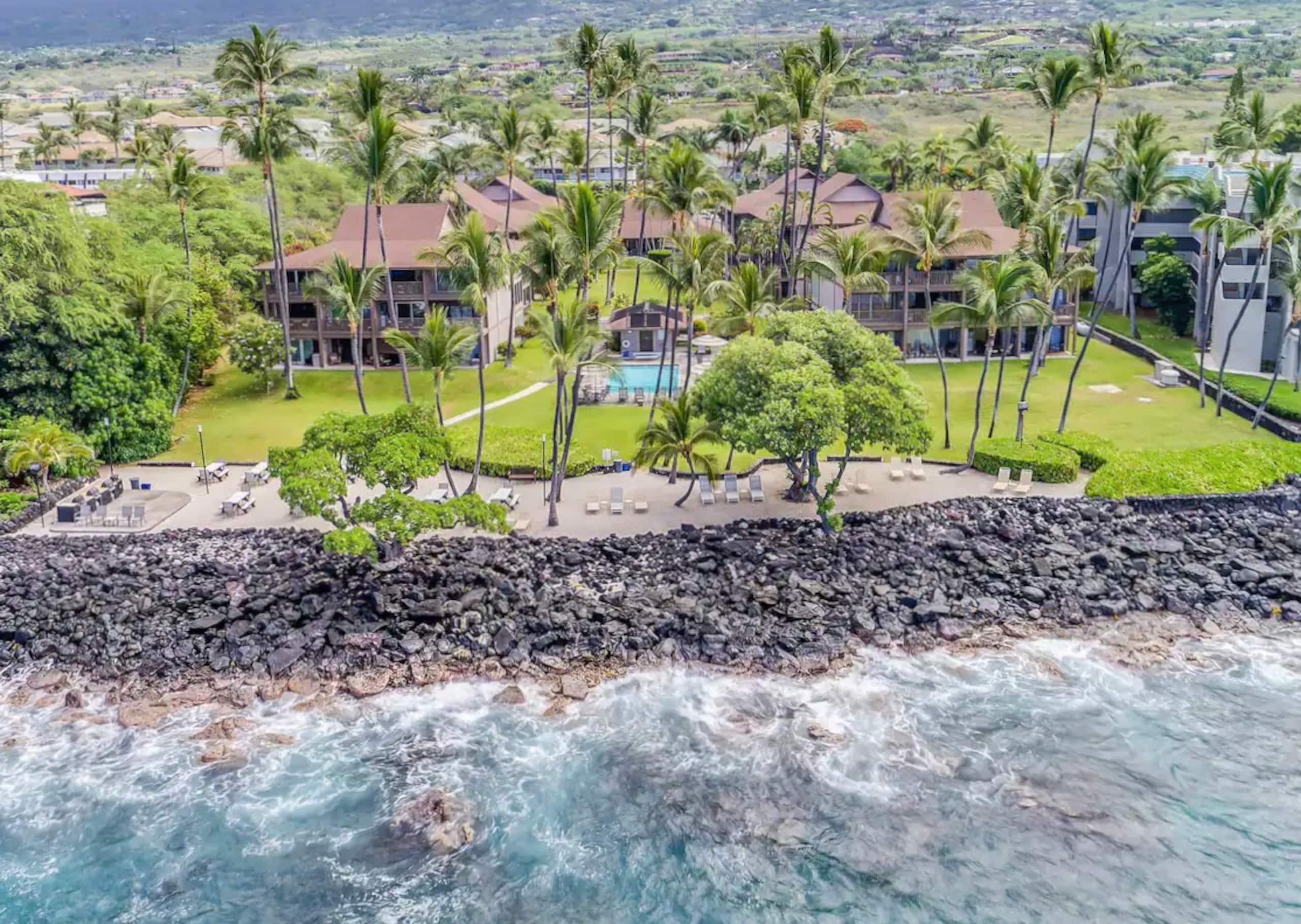 Condo in Kailua-Kona · ★4.89 · 1 bedroom · 1 bed · 1 bath - Image 9