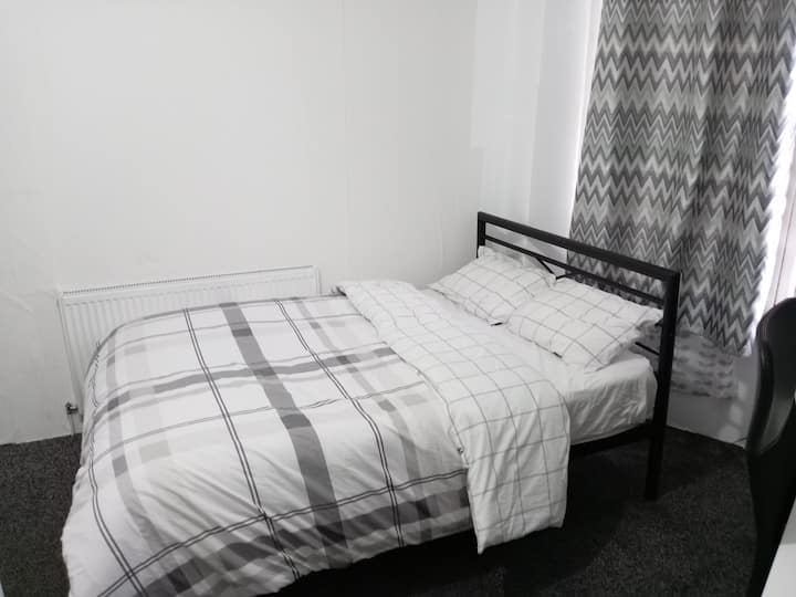 Comfortable Room 1 - Leeds