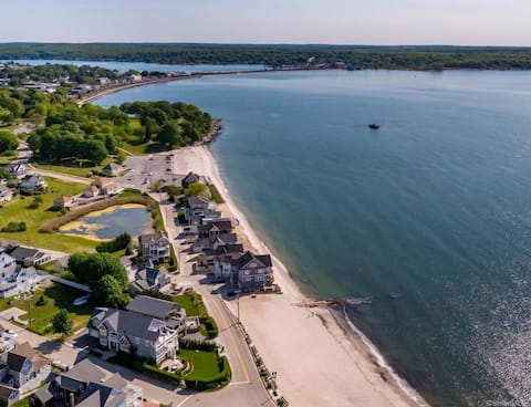 PRIVATE BEACH: A SLICE OF HEAVEN @ NIANTIC