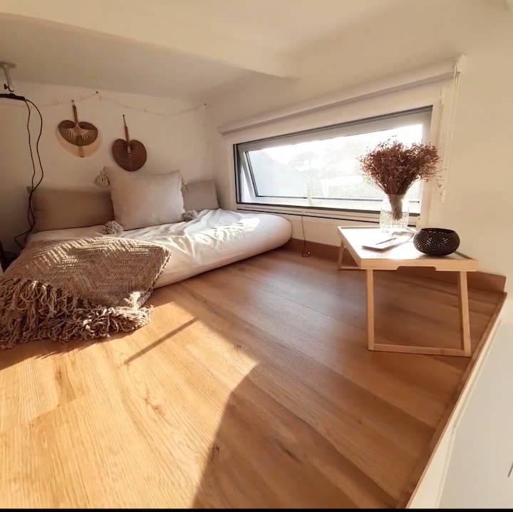 Dodatna spavaća soba s madracem za 2 osobe.