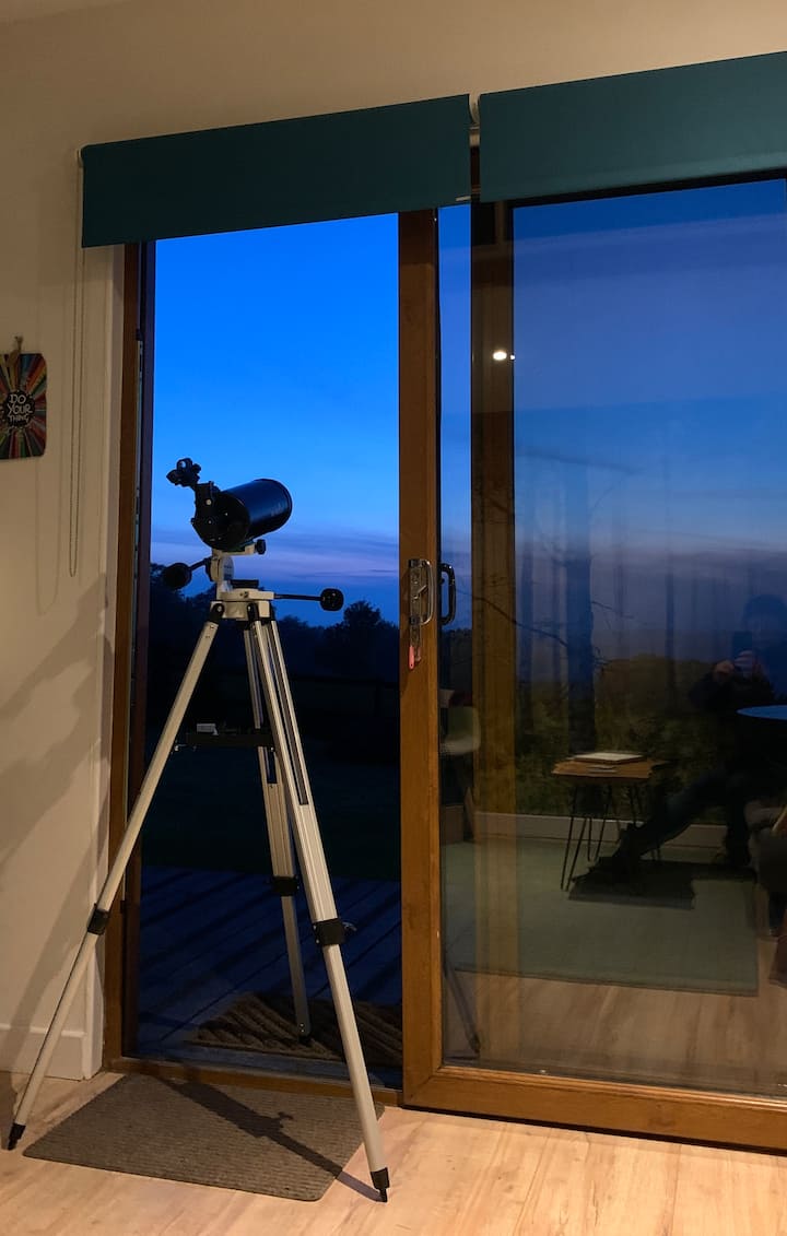 Rural cabin with views of the stars photo 5