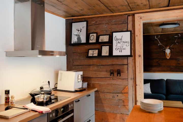 Cozy sunny chalet on the Arlberg